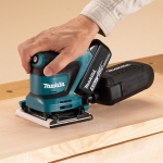 Makita DBO480Z 充電式平板砂光機